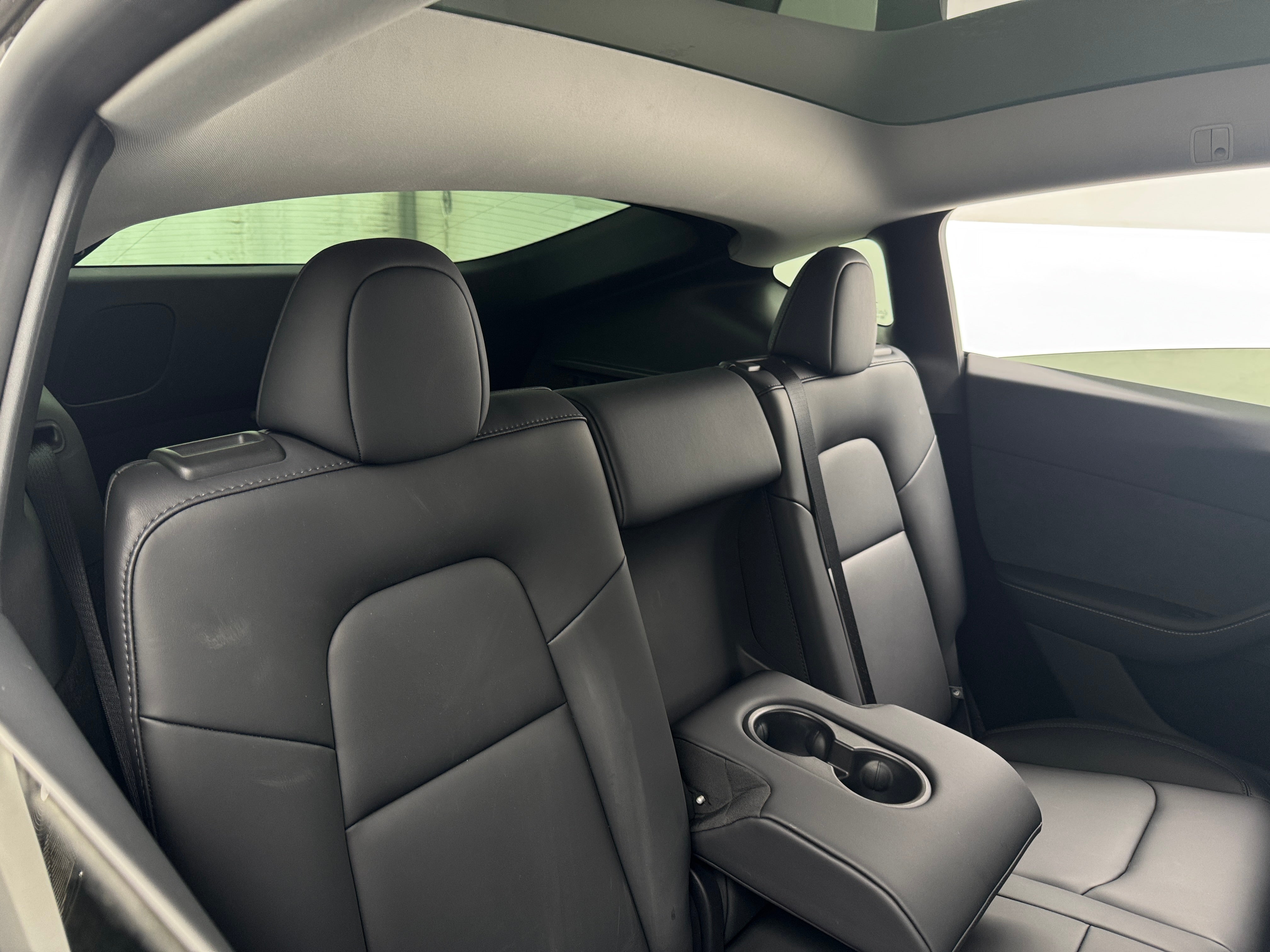 tesla model y 2025 7SAYGDED9SA377240 image tesla model y 2025 7SAYGDED9SA377240 image